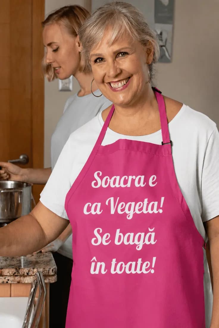 Șorț amuzant Soacra ca Vegeta – Soacra e ca Vegeta!