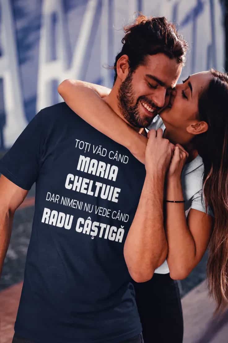 Tricou amuzant Cheltuie și câștigă cu nume personalizat