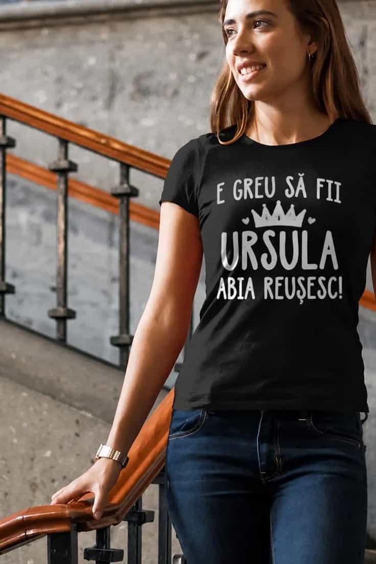 Tricou amuzant E greu să fii cu nume personalizat