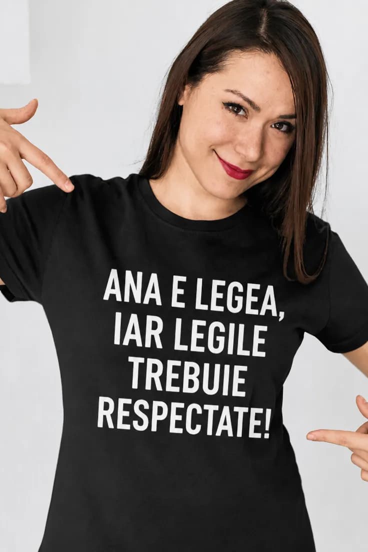 Tricou amuzant E legea cu nume personalizat