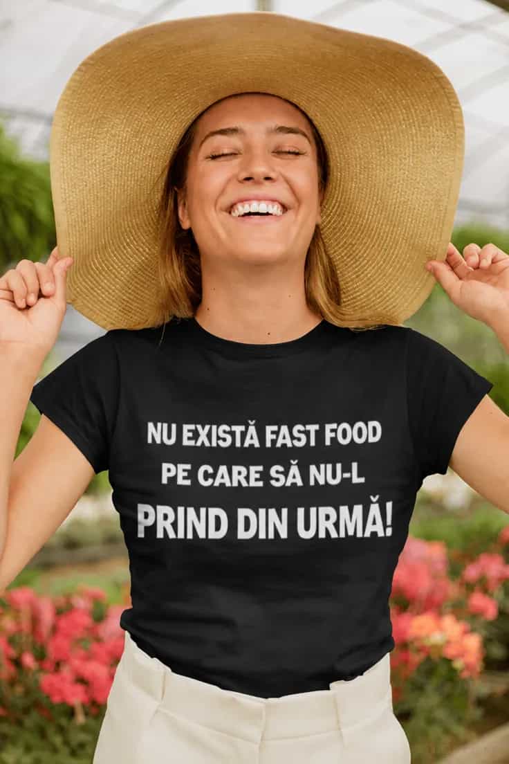 Tricou amuzant mâncare rapidă cu inscripție la alegere