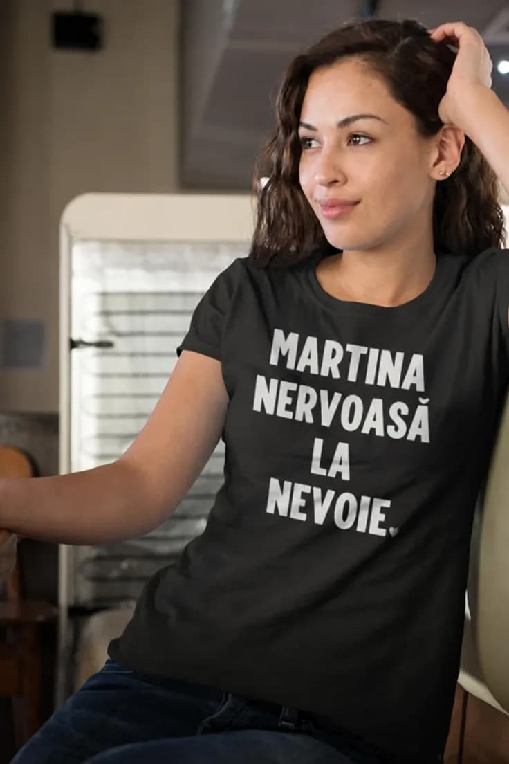 Tricou amuzant Nervos la nevoie cu nume personalizat