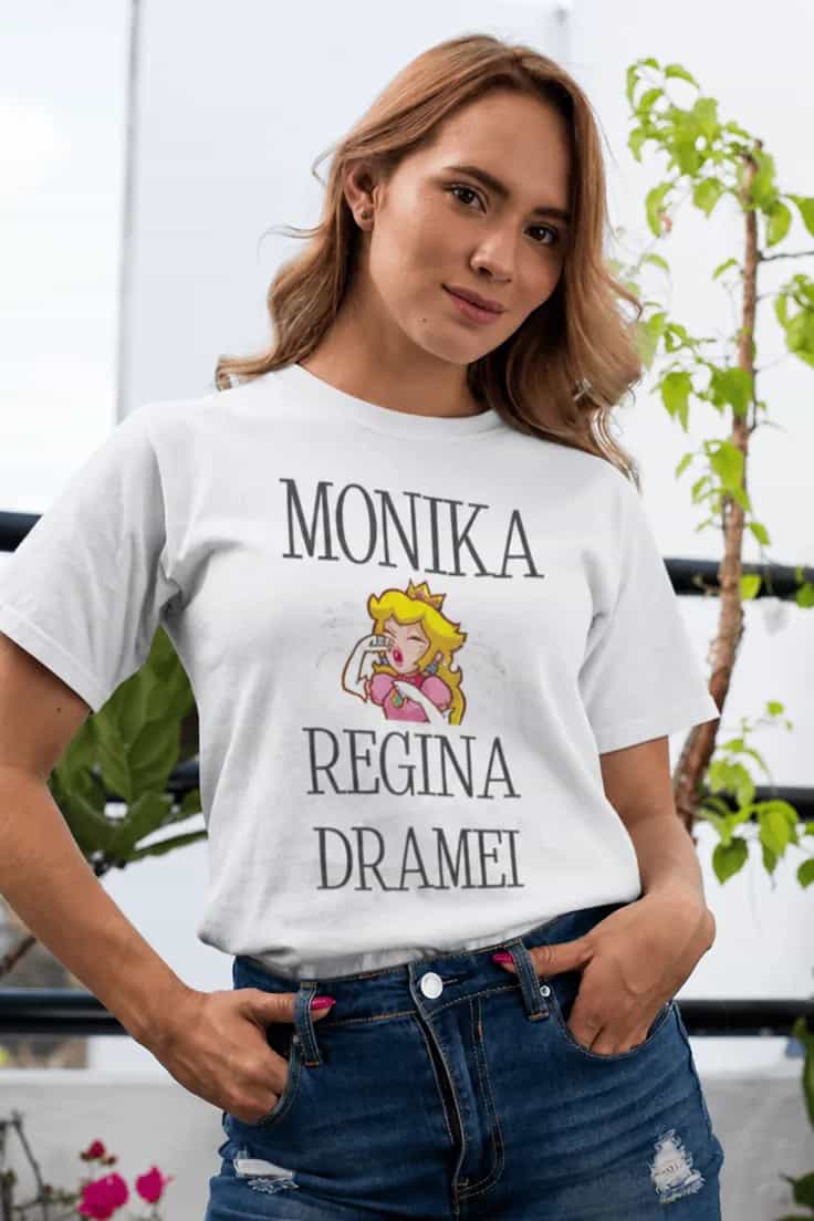 Tricou amuzant Regina dramei cu nume personalizat