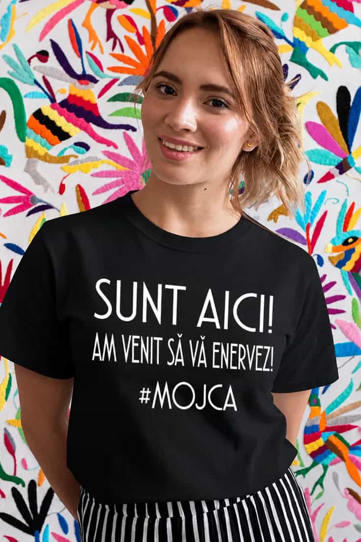 Tricou amuzant Sunt aici cu nume personalizat