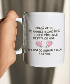 Cană amuzantă Pârțuri reținute cu nume personalizat, cadou haios cu mesaj personalizat