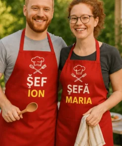 Șorț amuzant personalizat cu textul ȘEF ION ȘEFĂ MARIA, cadou haios pentru bucătărie