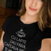 Tricou amuzant Cafeaua mea e top cu imprimeu text pentru iubitorii de cafea