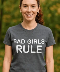 Tricou amuzant Fetele rele conduc, idee de cadou pentru zi de naștere sau petrecere între prietene