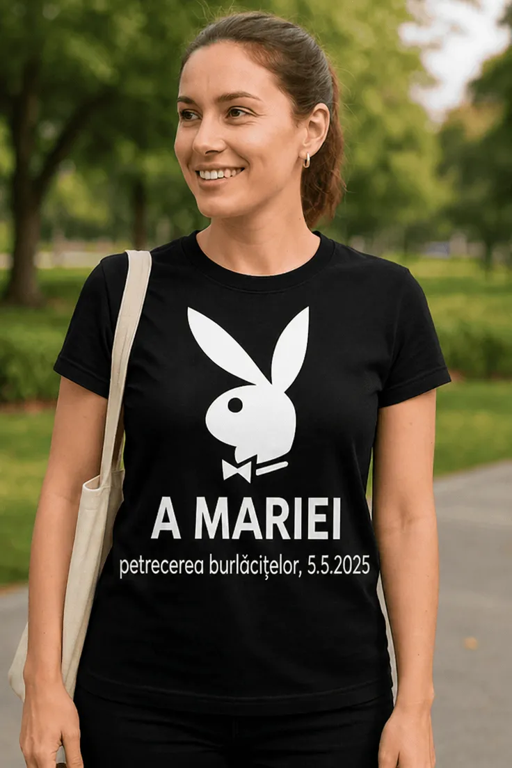 Tricou amuzant Playboy petrecere burlăcițelor cu nume personalizat, cu textul A MARIEI petrecerea burlăcițelor, 5.5.2025